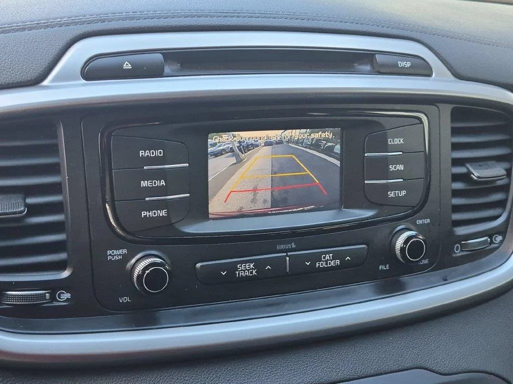 Used 2017 Red Kia LX image 16