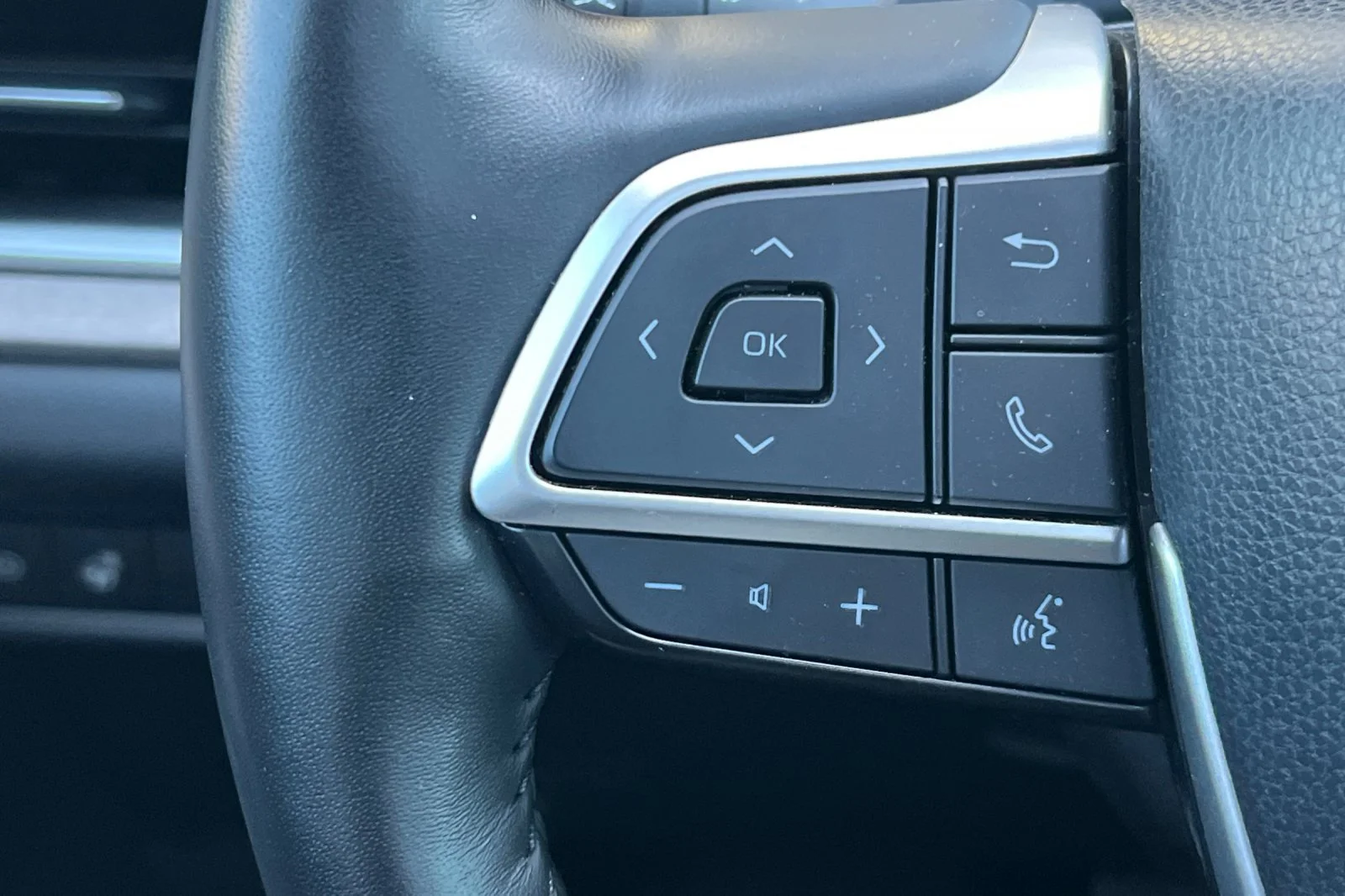 Certified Used 2024 Storm Cloud Toyota Platinum image 27