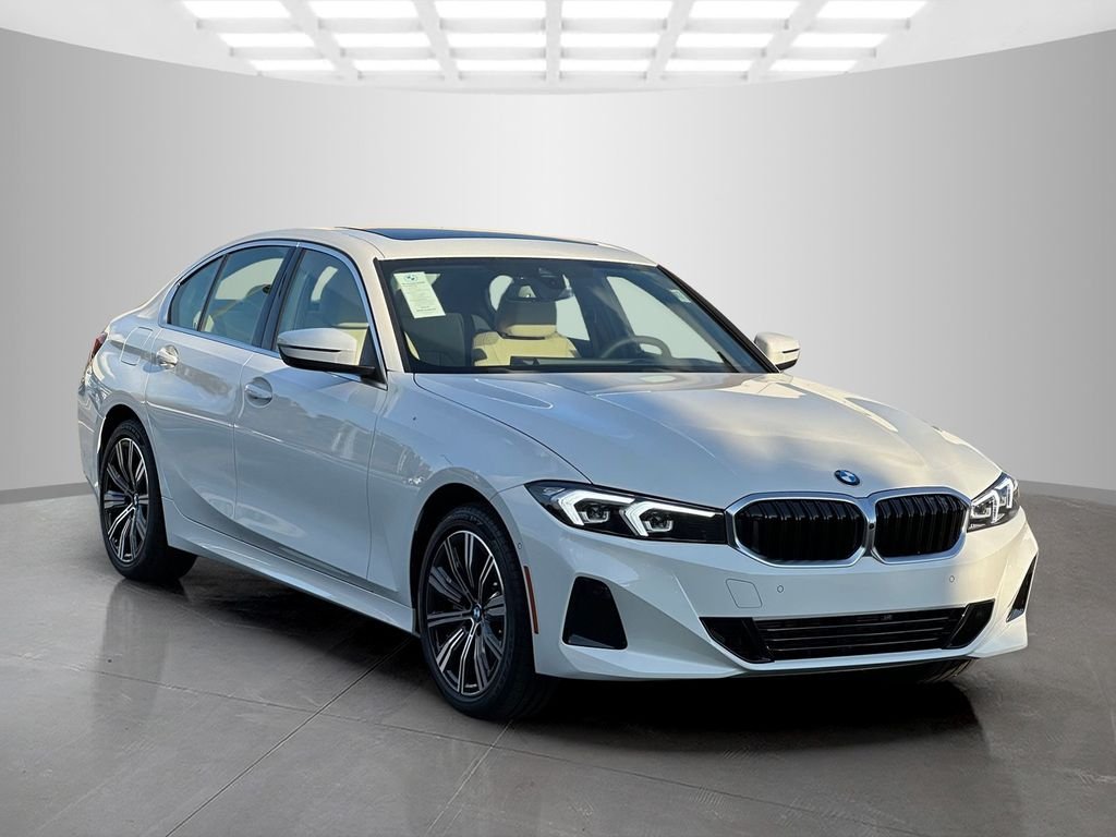 Used 2026 Alpine White BMW 330i image 8