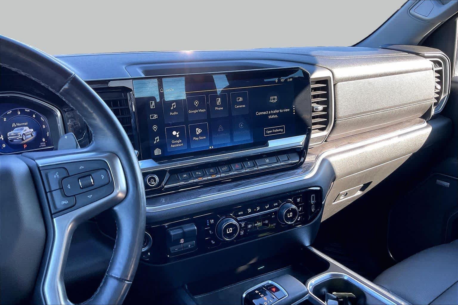 Used 2022 Iridescent Pearl Tricoat Chevrolet LTZ image 7