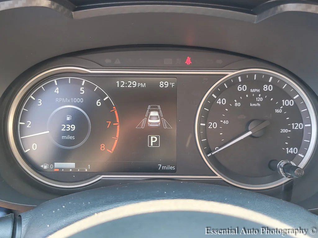 2025 Nissan Versa Sedan SV - Photo 11
