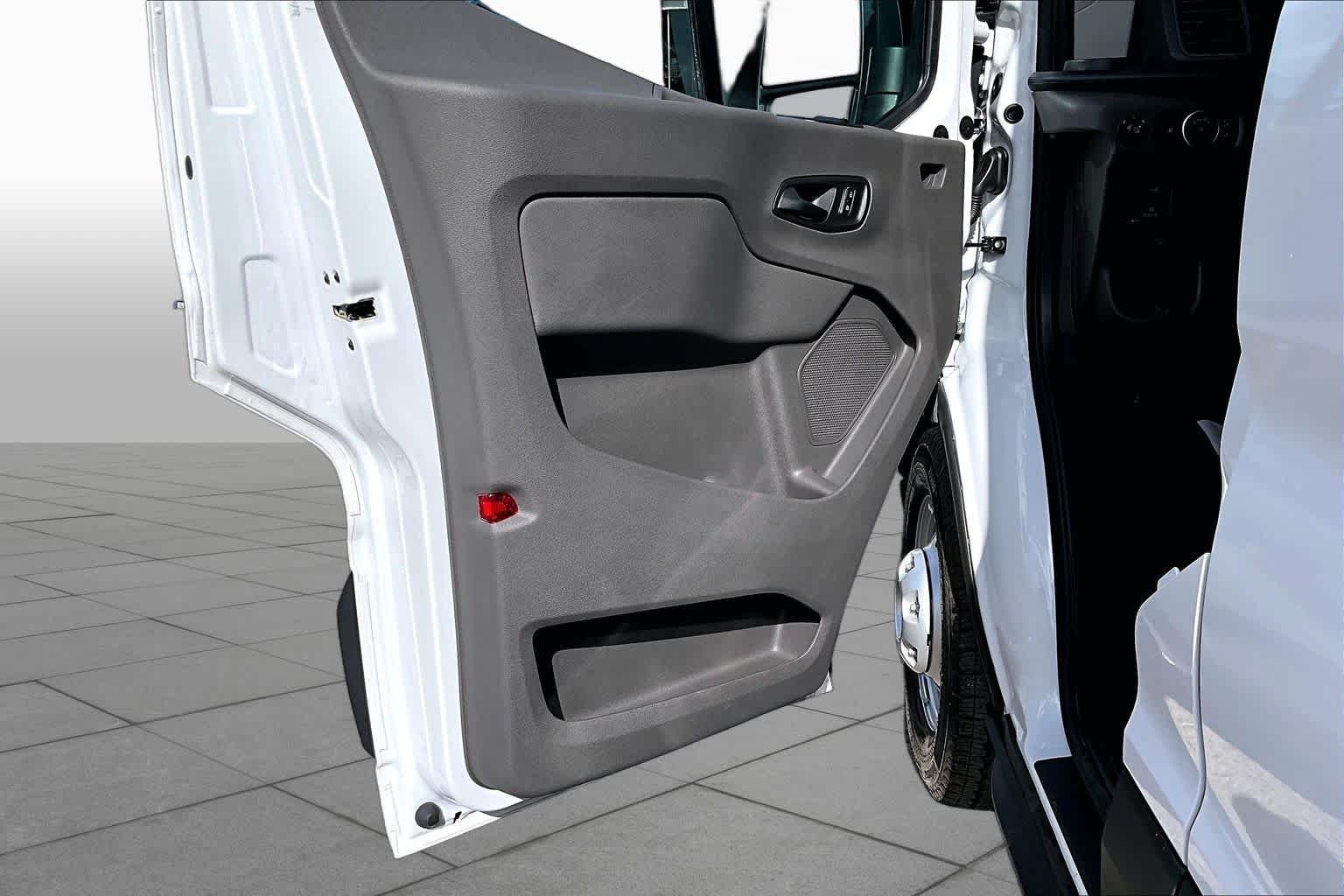 Used 2025 Oxford White Ford  image 22