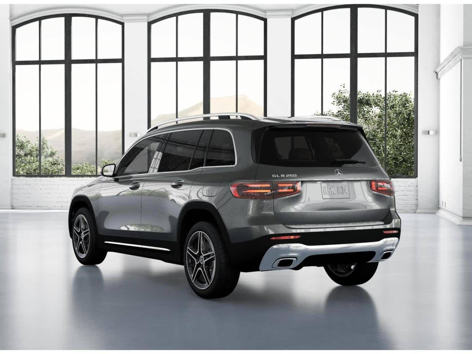 Used 2026 Mountain Grey Metallic Mercedes-Benz GLB 250 image 27