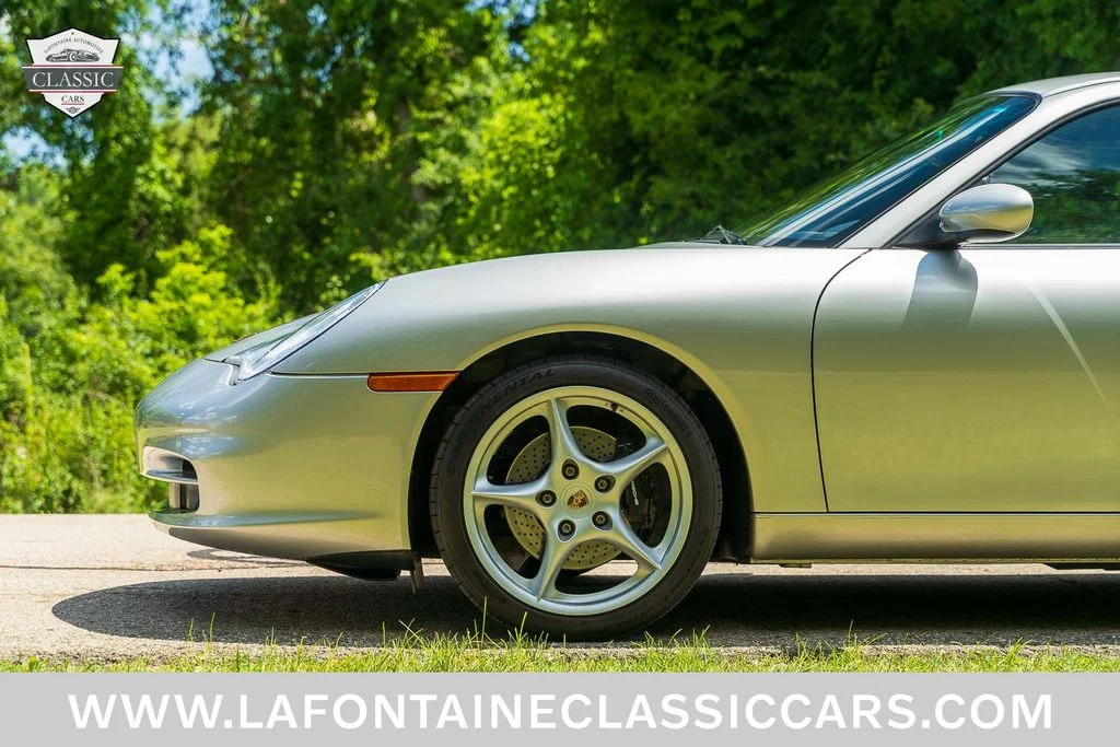 Used 2002 Silver Porsche Carrera image 17