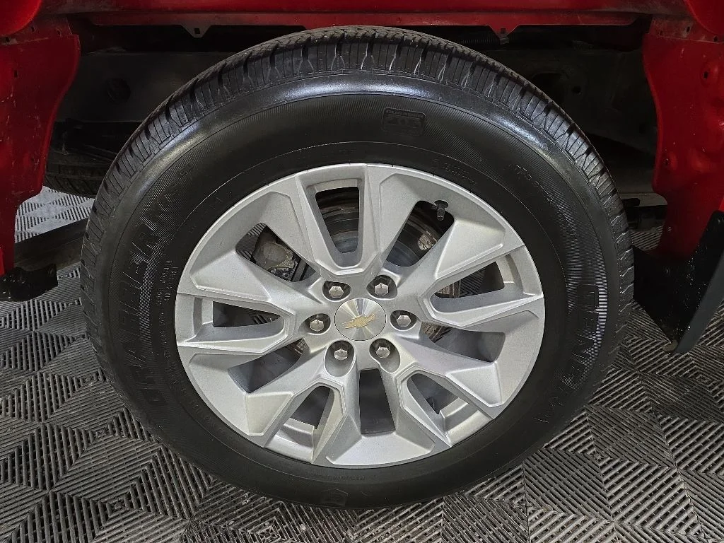 Used 2023 Red Chevrolet Custom image 13