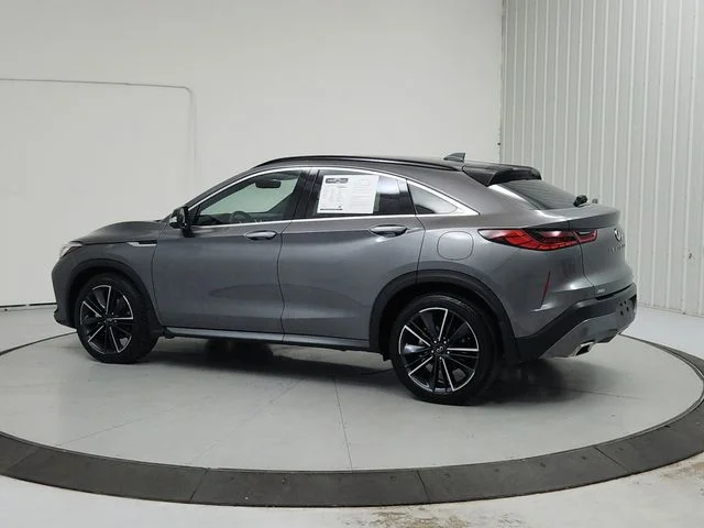 Used 2025 Gray INFINITI ESSENTIAL image 5