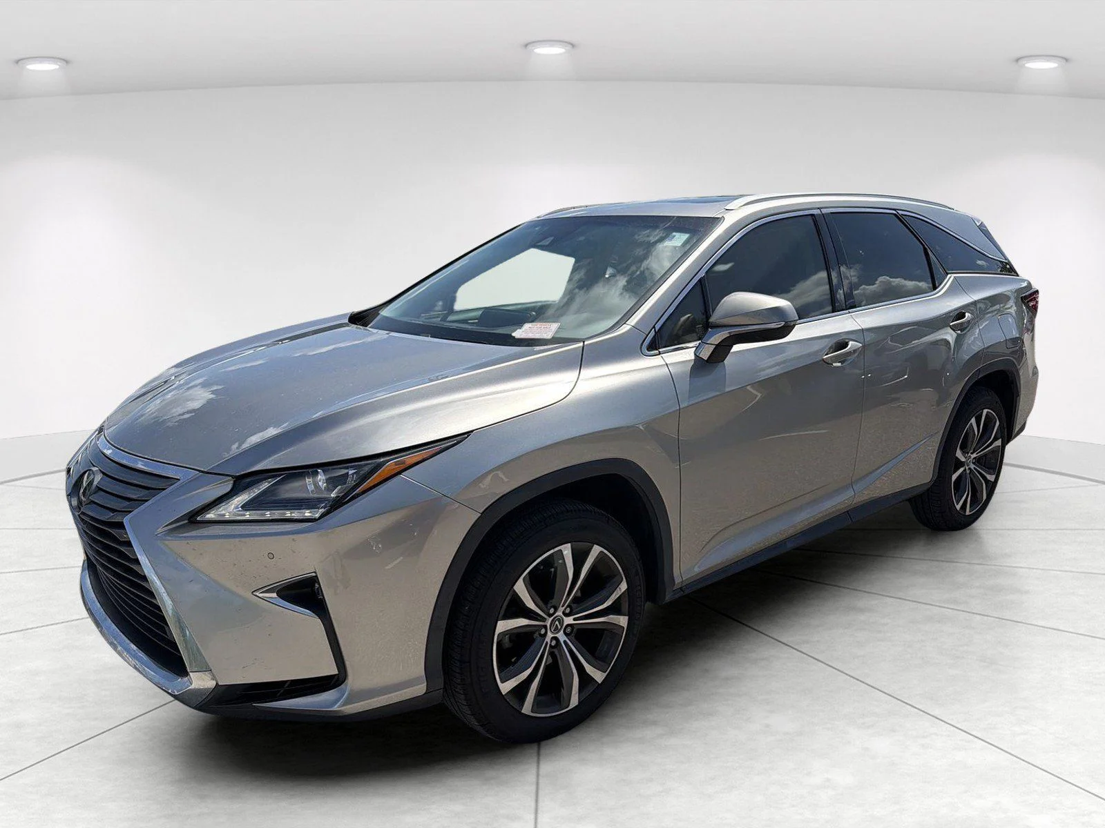 Used 2018 Silver Lexus 350L image 8