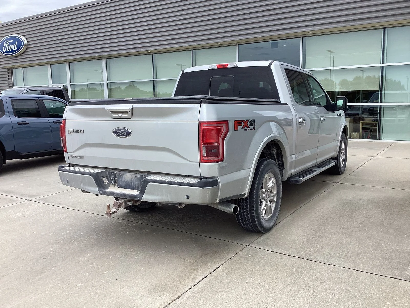 Used 2017 Silver Ford Lariat image 3