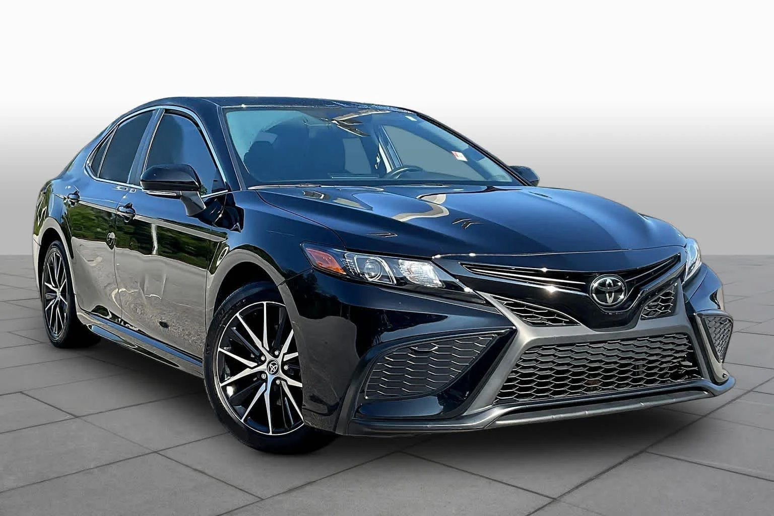 Certified Used 2024 Midnight Black Metallic Toyota SE image 3