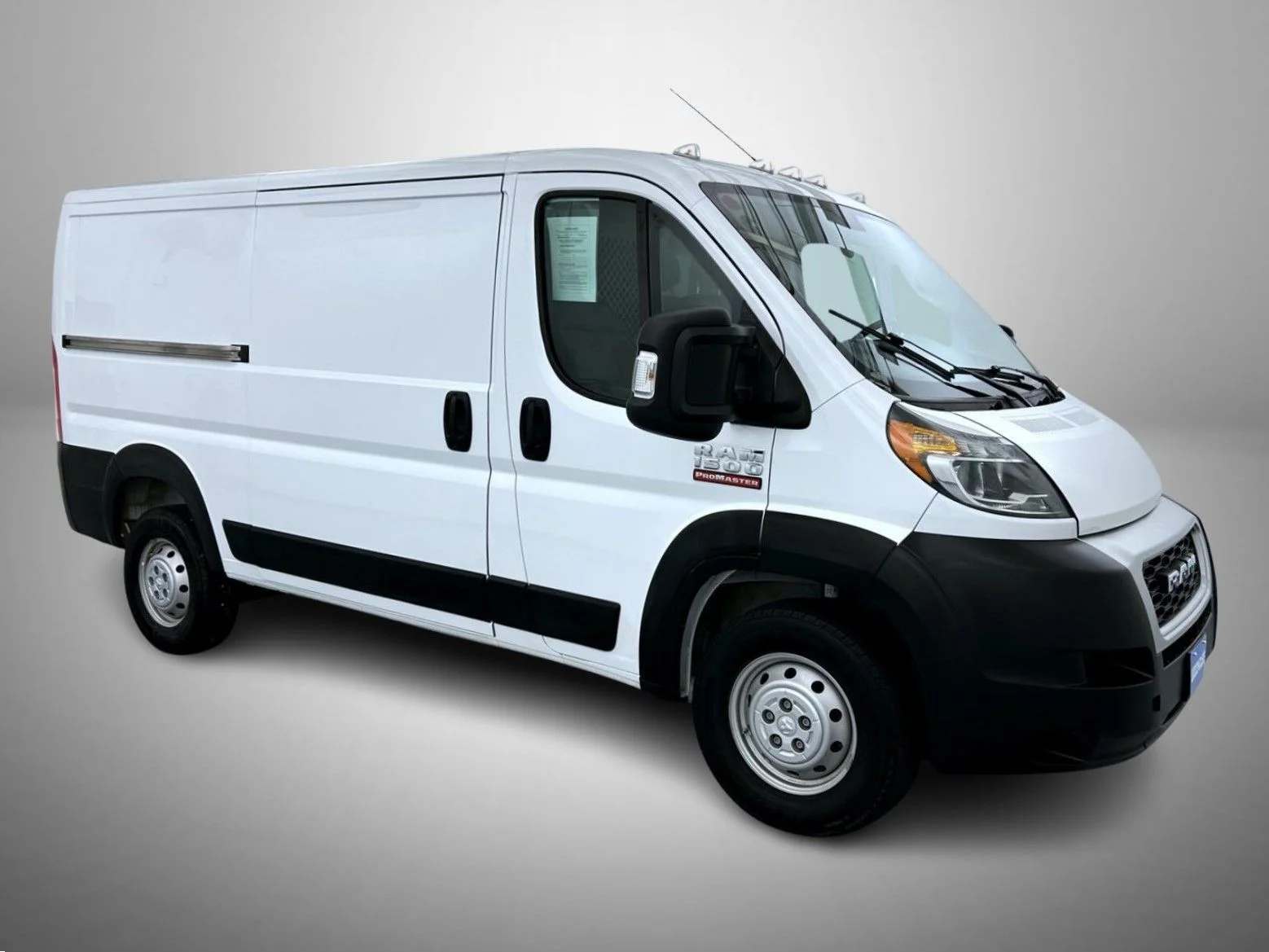 Used 2021 White Ram Low Roof image 3