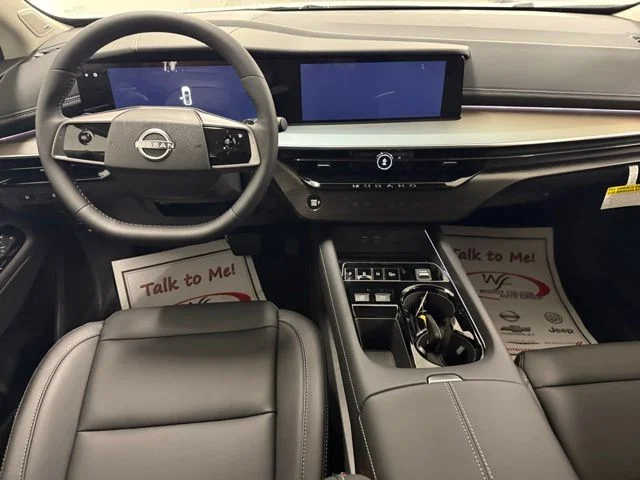 New 2025 Everest White TriCoat Nissan SL image 17