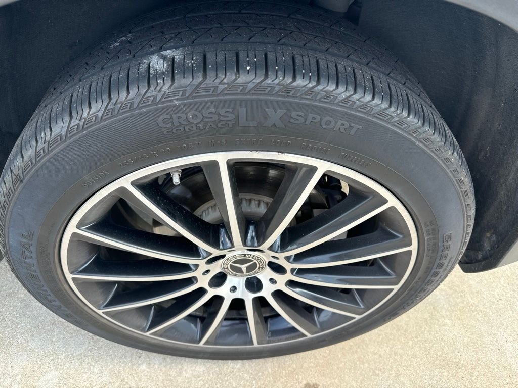 Used 2018 White Mercedes-Benz GLC 300 image 5