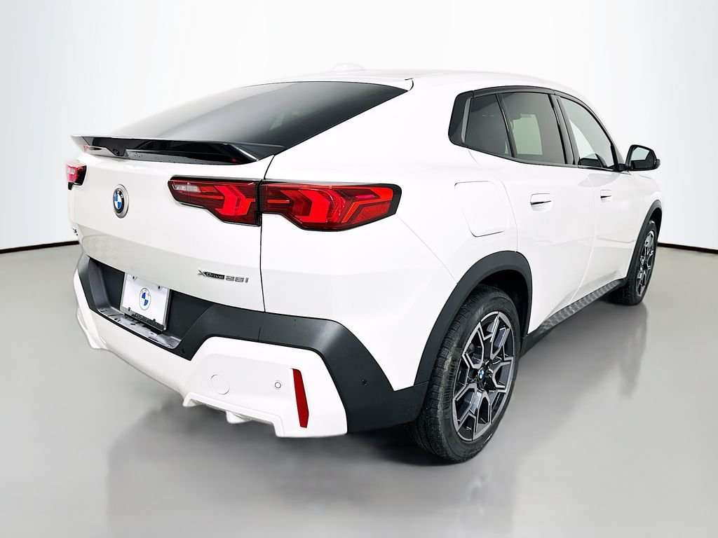 New 2026 Alpine White BMW xDrive28i image 5