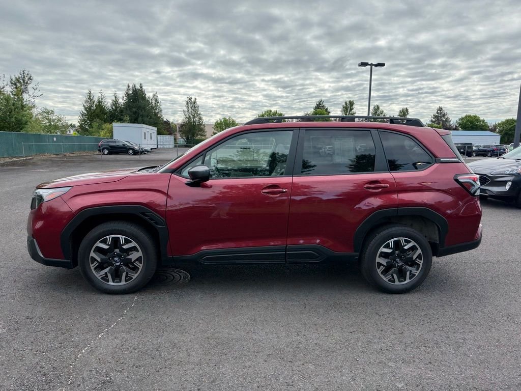 Used 2025 Crimson Red Pearl Subaru Premium image 4