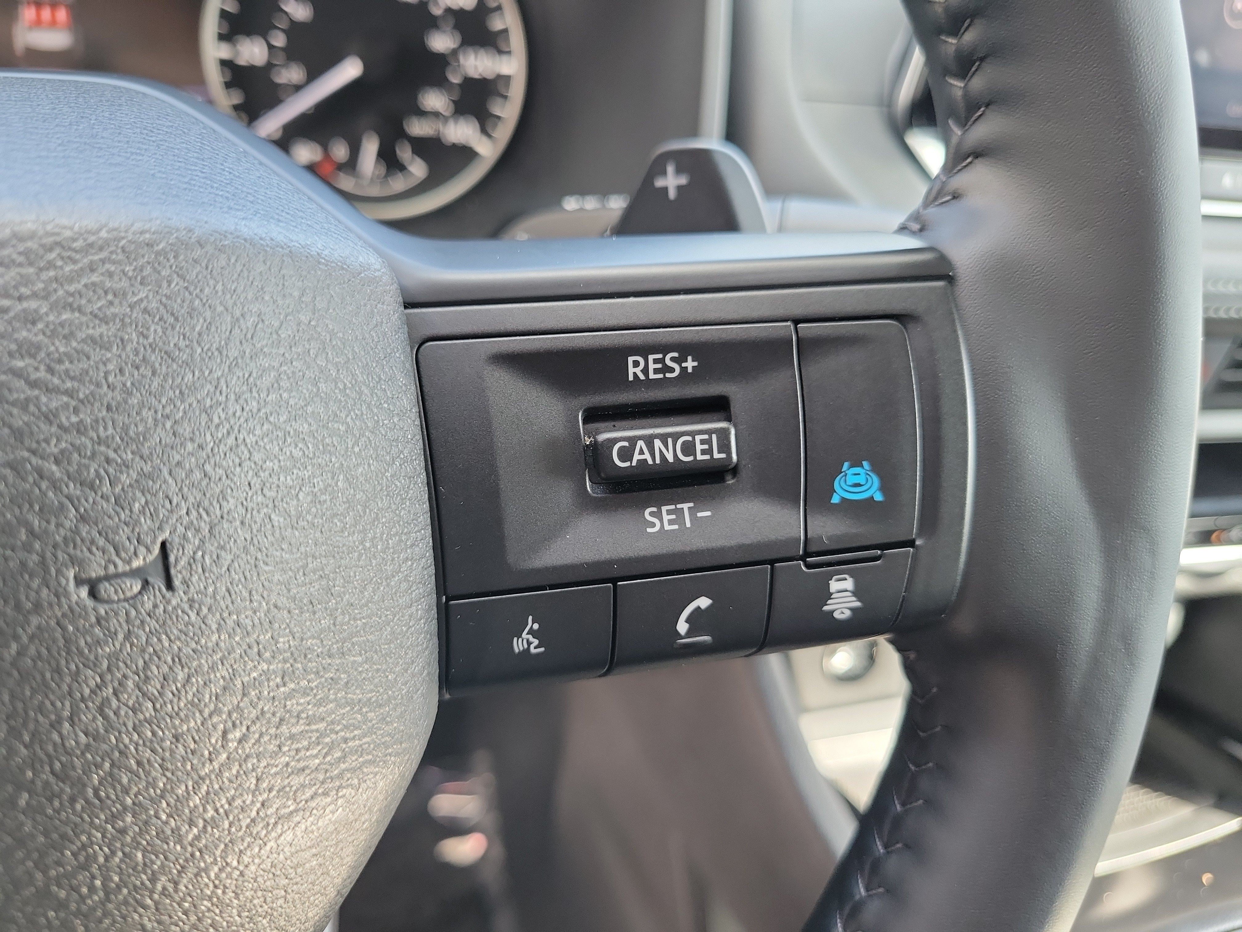 Used 2025 Deep Ocean Blue Pearl Nissan SV image 29