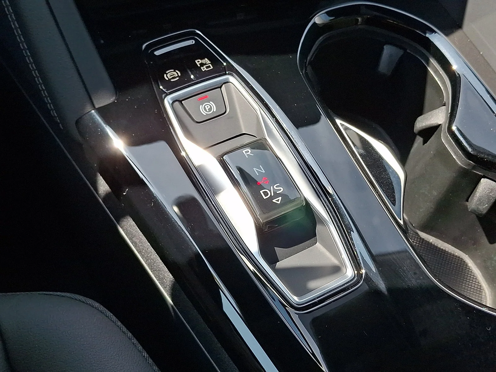 Used 2025 Tambora Gray Metallic   N7n7 Audi Premium image 16
