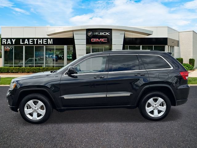 Used 2013 Jeep Grand Cherokee Laredo with VIN 1C4RJFAG7DC650032 for sale in Detroit, MI
