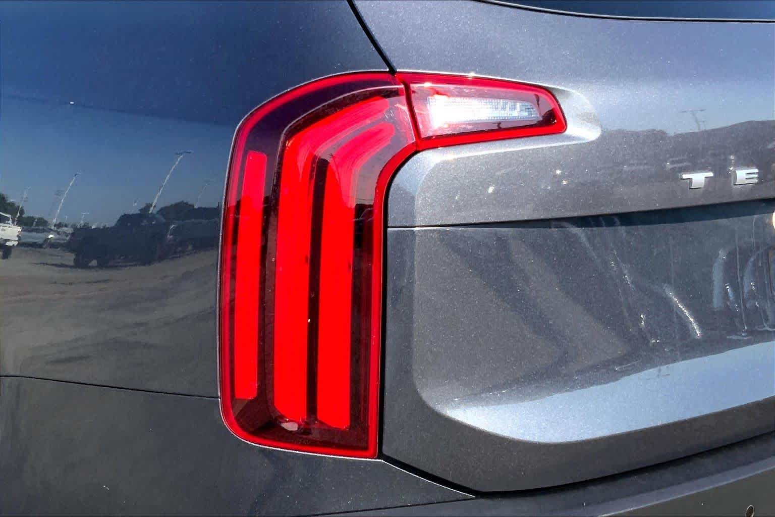 Used 2022 Gravity Grey Kia EX image 25