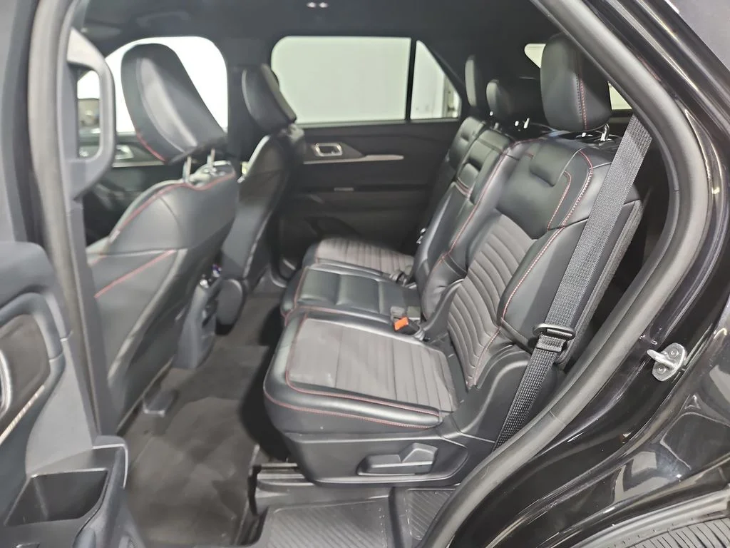Used 2025 Black Ford ST-Line image 25