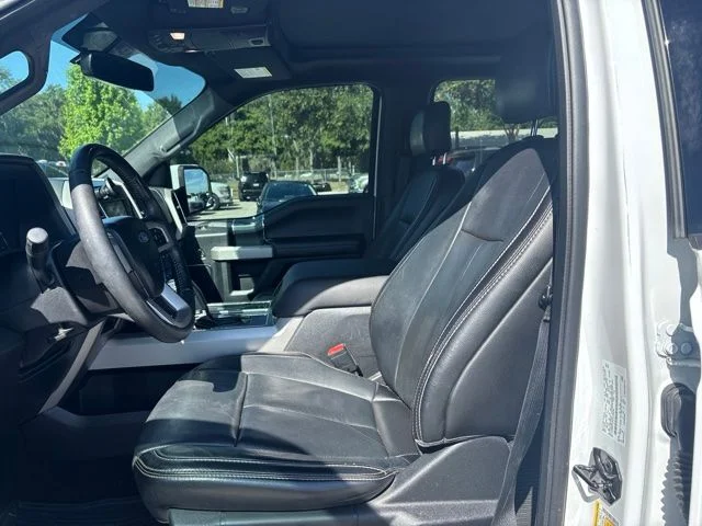 Used 2018 White Ford Lariat image 9
