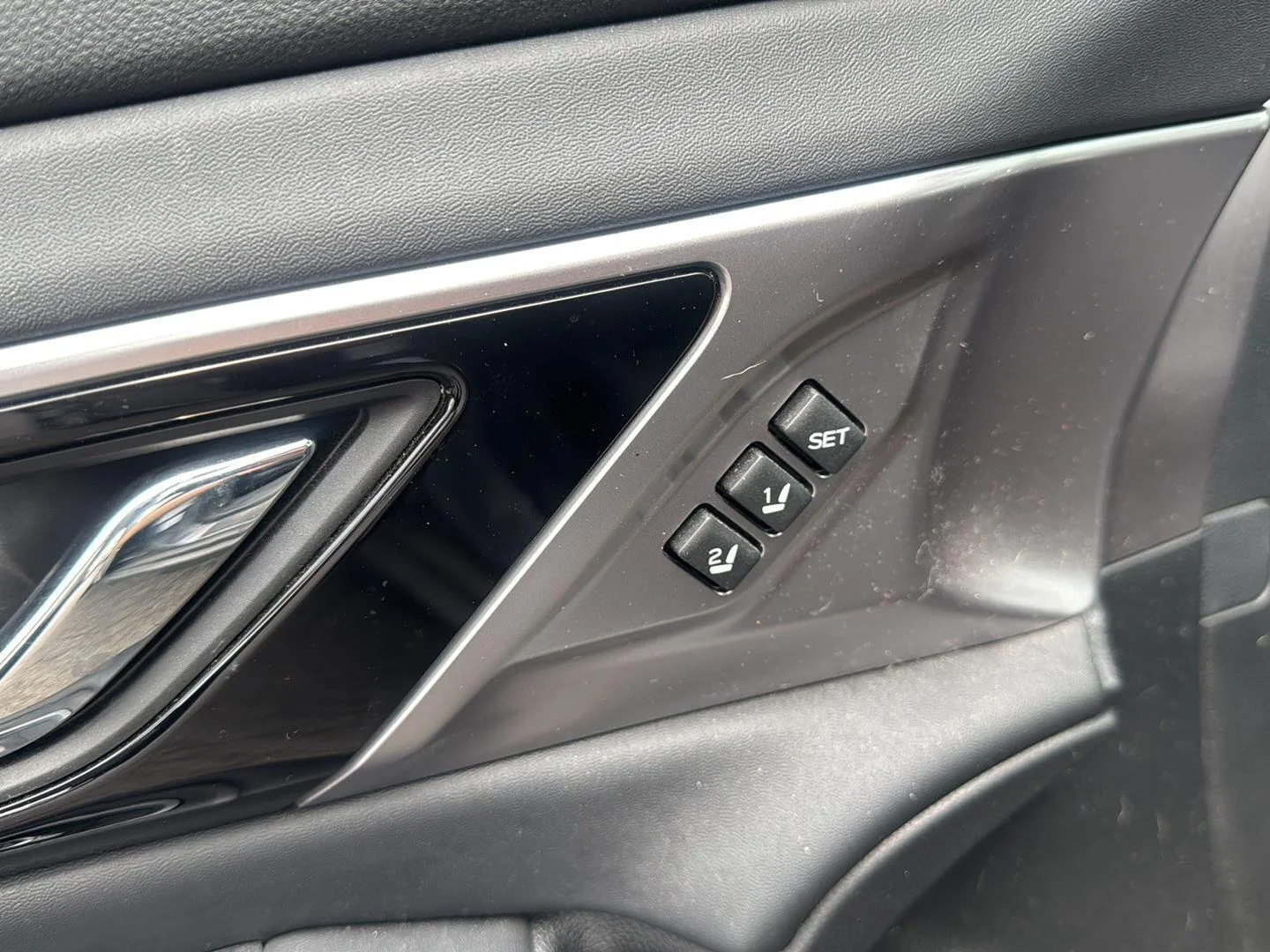 Used 2023 Magnetite Gray Metallic Subaru Limited XT image 8