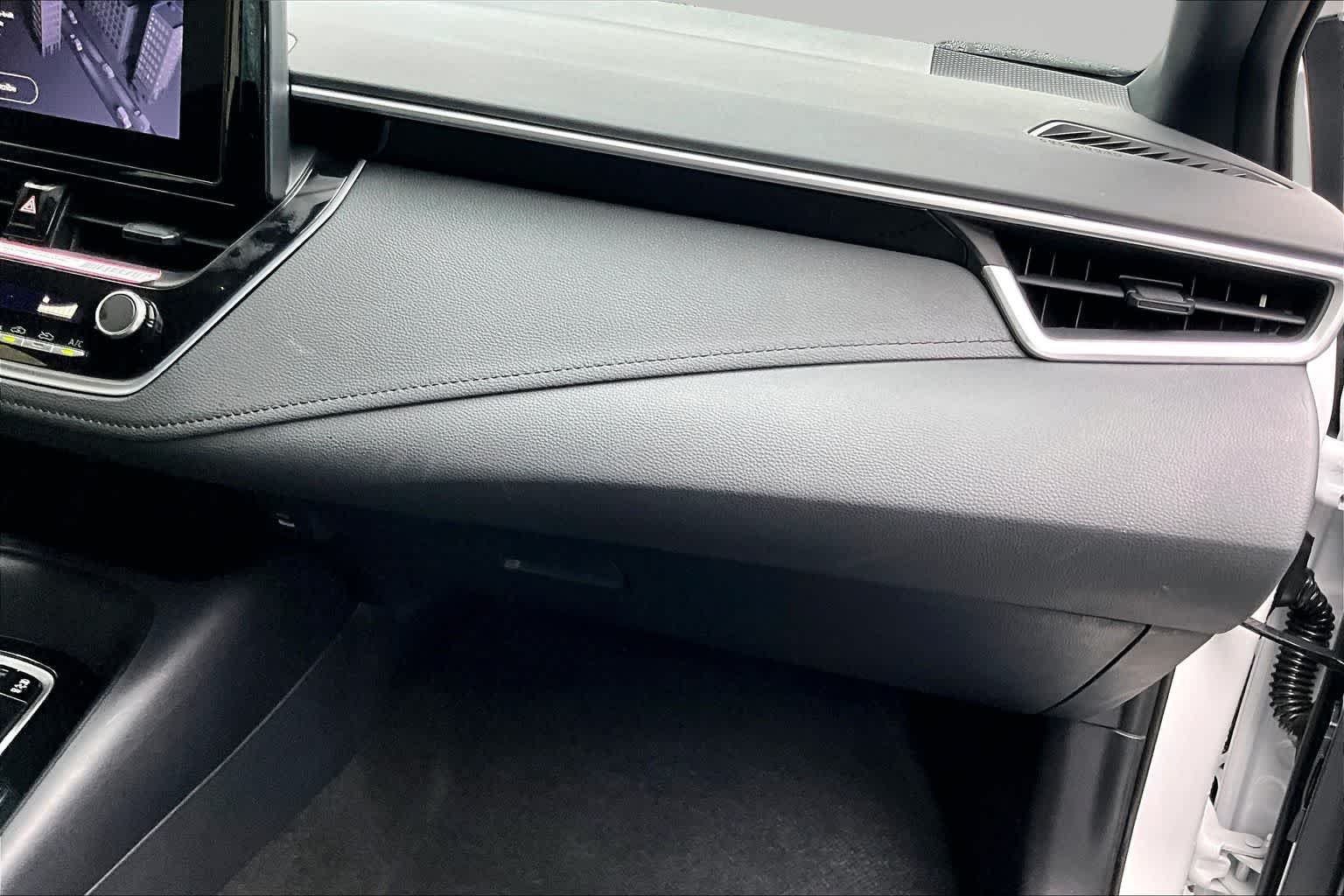 Used 2024 Ice Cap Toyota SE image 18
