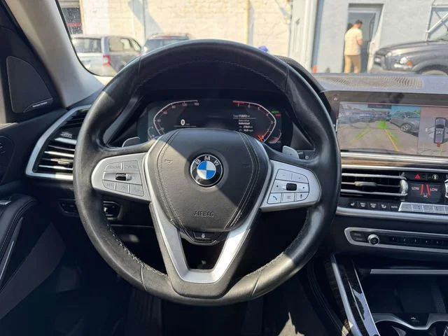 Used 2020 Gray BMW xDrive40i image 21
