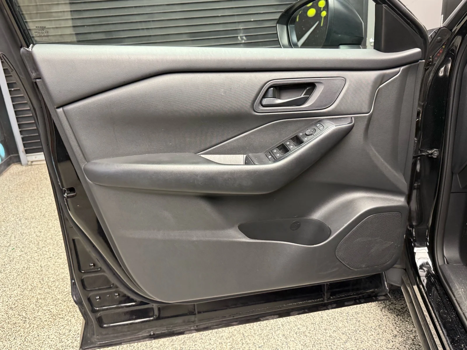 Used 2024 Super Black (kh3) Nissan S image 7