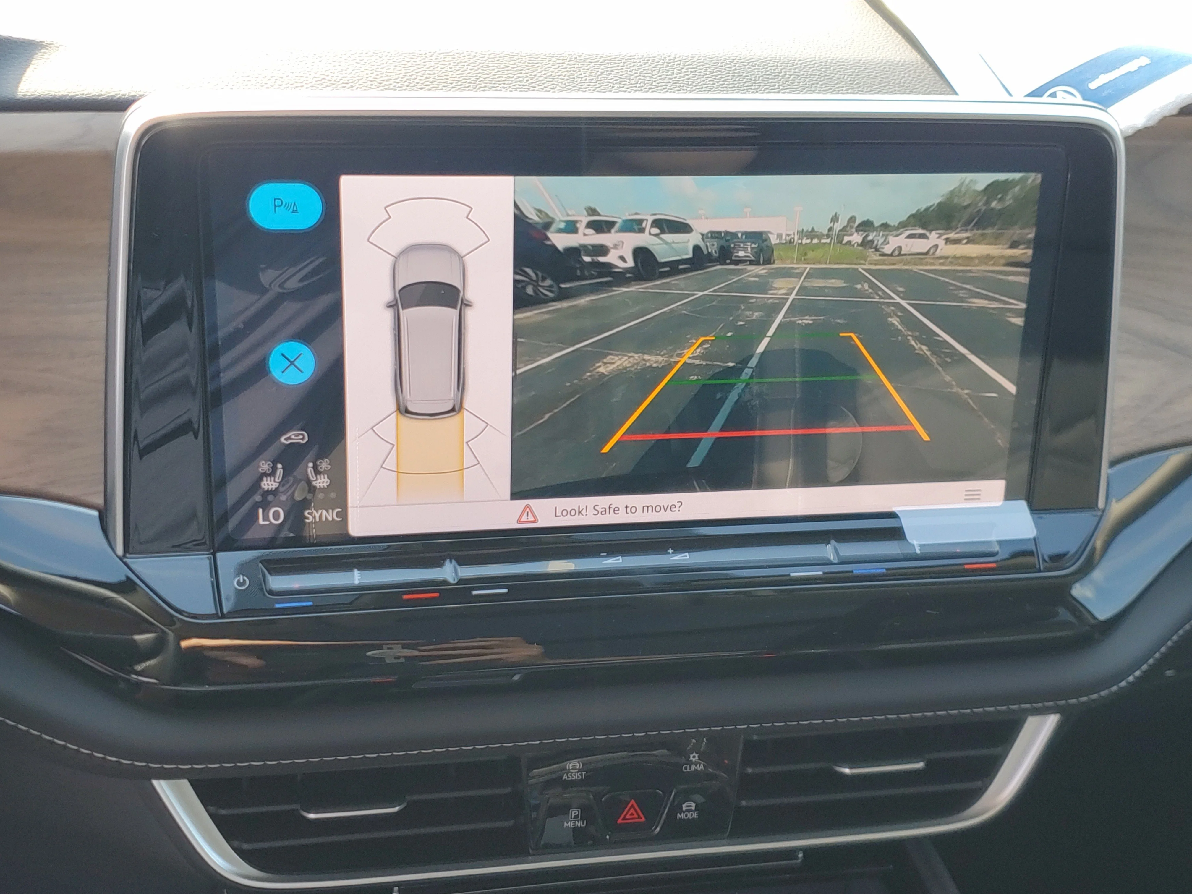 New 2026 Black Volkswagen 2.0T SE w/Technology image 28
