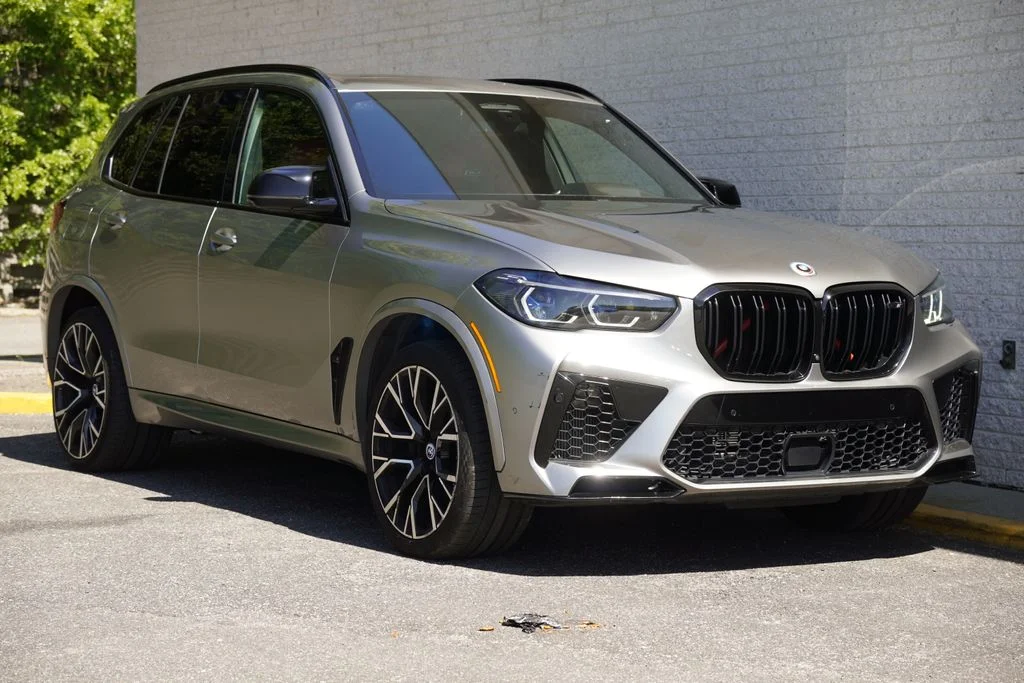 Used 2022 Gray BMW Base image 9