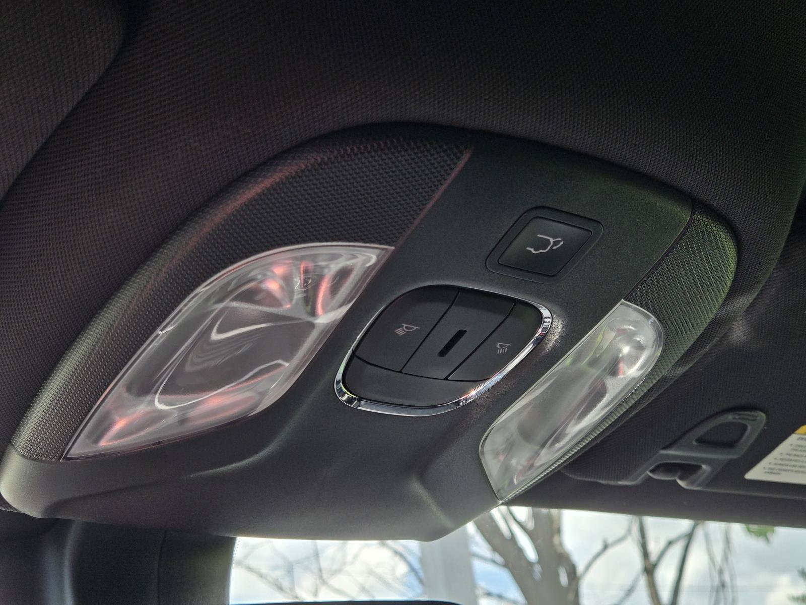 Used 2025 Diamond Black Crystal Pearlcoat Jeep Trailhawk image 29