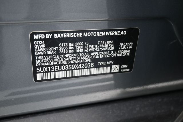 Used 2025 Gray BMW sDrive40i image 18