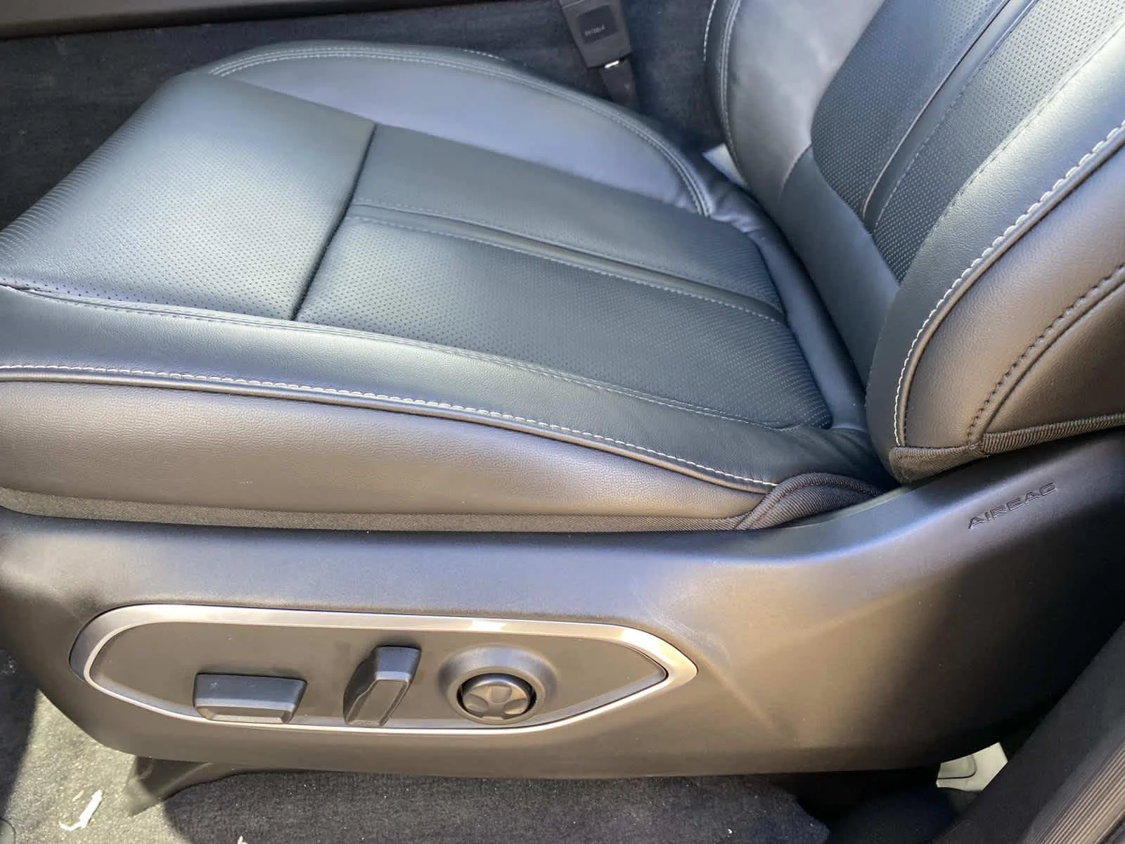 New 2026 High Gloss Black Exterior Paint Jeep Upland image 11