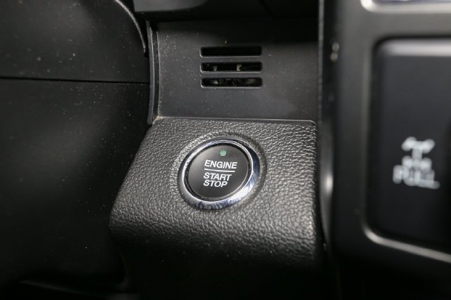 Used 2019 Silver Ford Lariat image 31