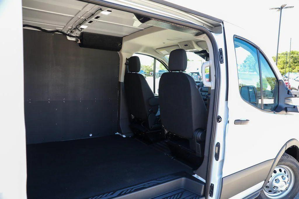2025 Ford Transit Van Base - Photo 11