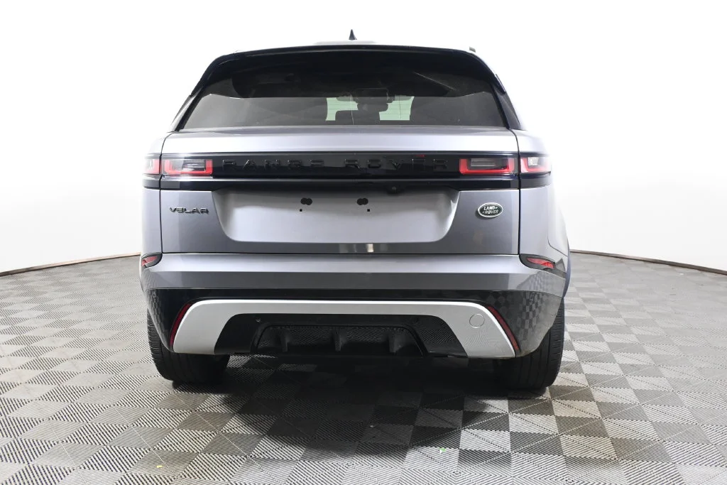 Used 2022 Gray Land Rover P250 R-Dynamic S image 6