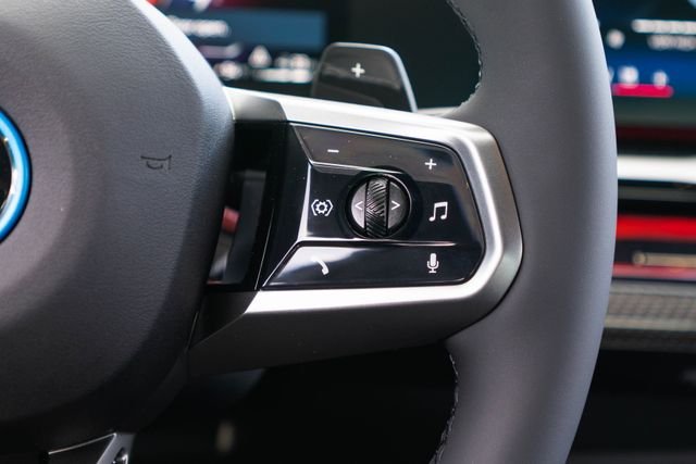 New 2027 Alpine White BMW 550e xDrive image 20