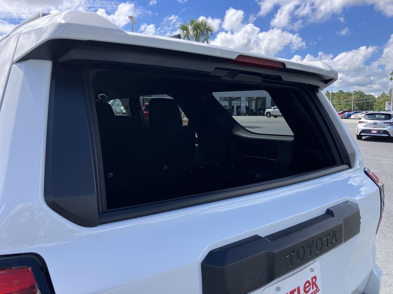 Used 2025 White (Ice Cap) Toyota SR5 image 24