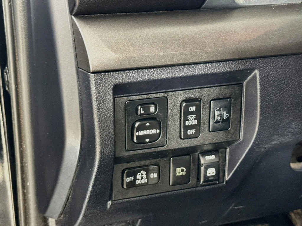 Used 2018 Black Toyota SR5 image 10