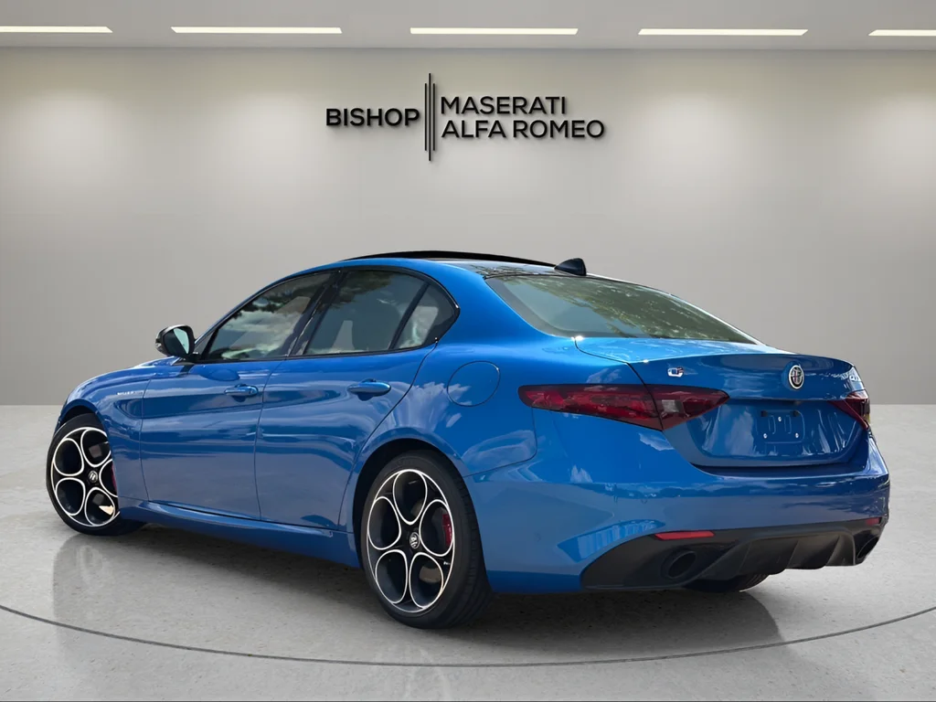 Used 2023 Blue Alfa Romeo Veloce image 3