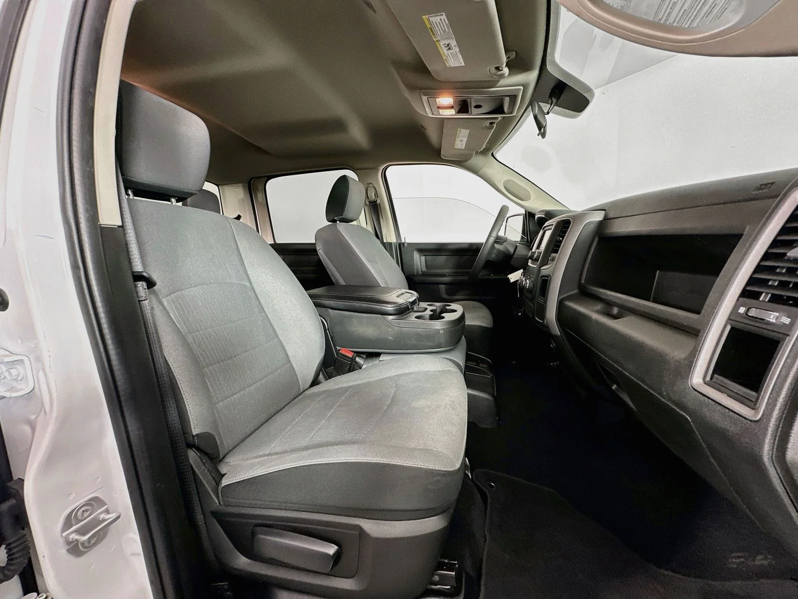 Used 2022 Bright White Clearcoat Ram Tradesman image 27