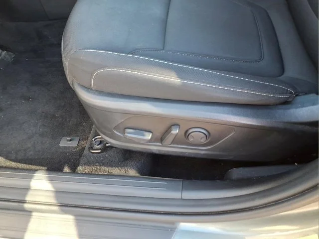 Used 2022 Gray Hyundai SEL image 22