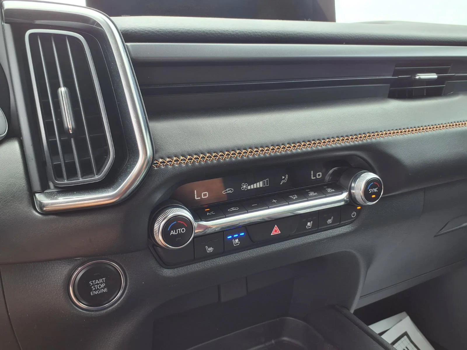 Used 2025 Wind Chill Pearl Mazda 2.5 S Premium Plus Package image 9