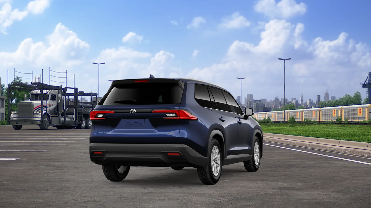 New 2026 Blueprint Toyota Hybrid XLE image 21