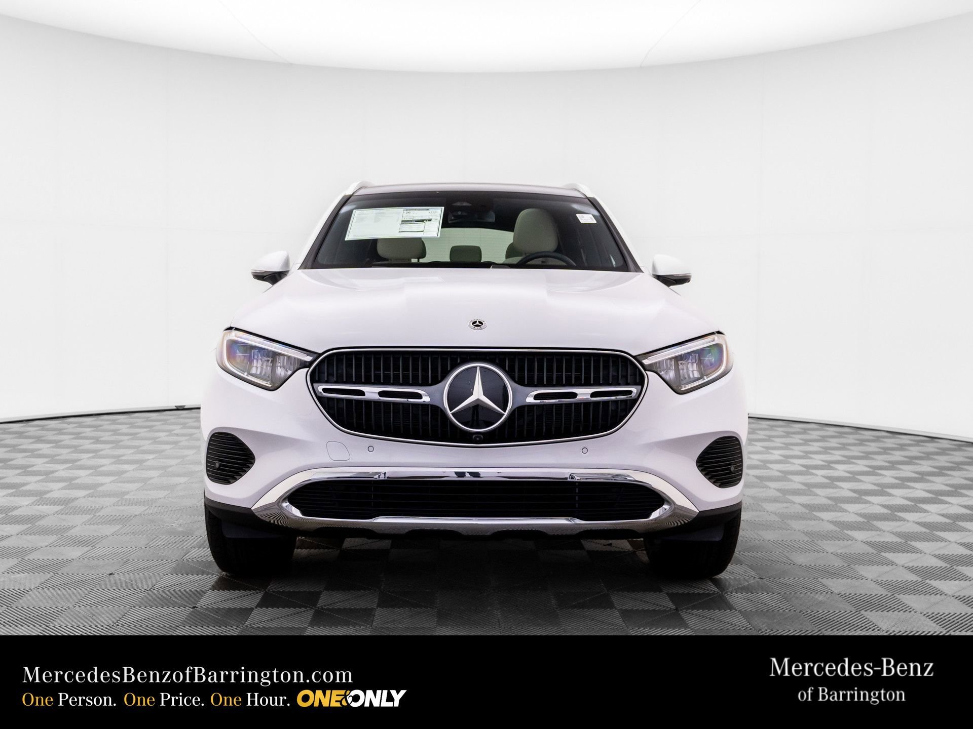 New 2026 MANUFAKTUR Moonlight White Metallic Mercedes-Benz GLC 300 image 58