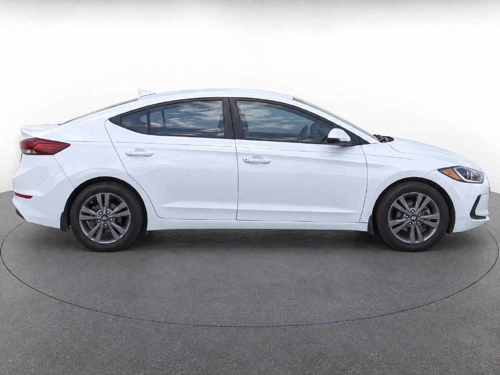 Used 2018 White Hyundai SEL image 8