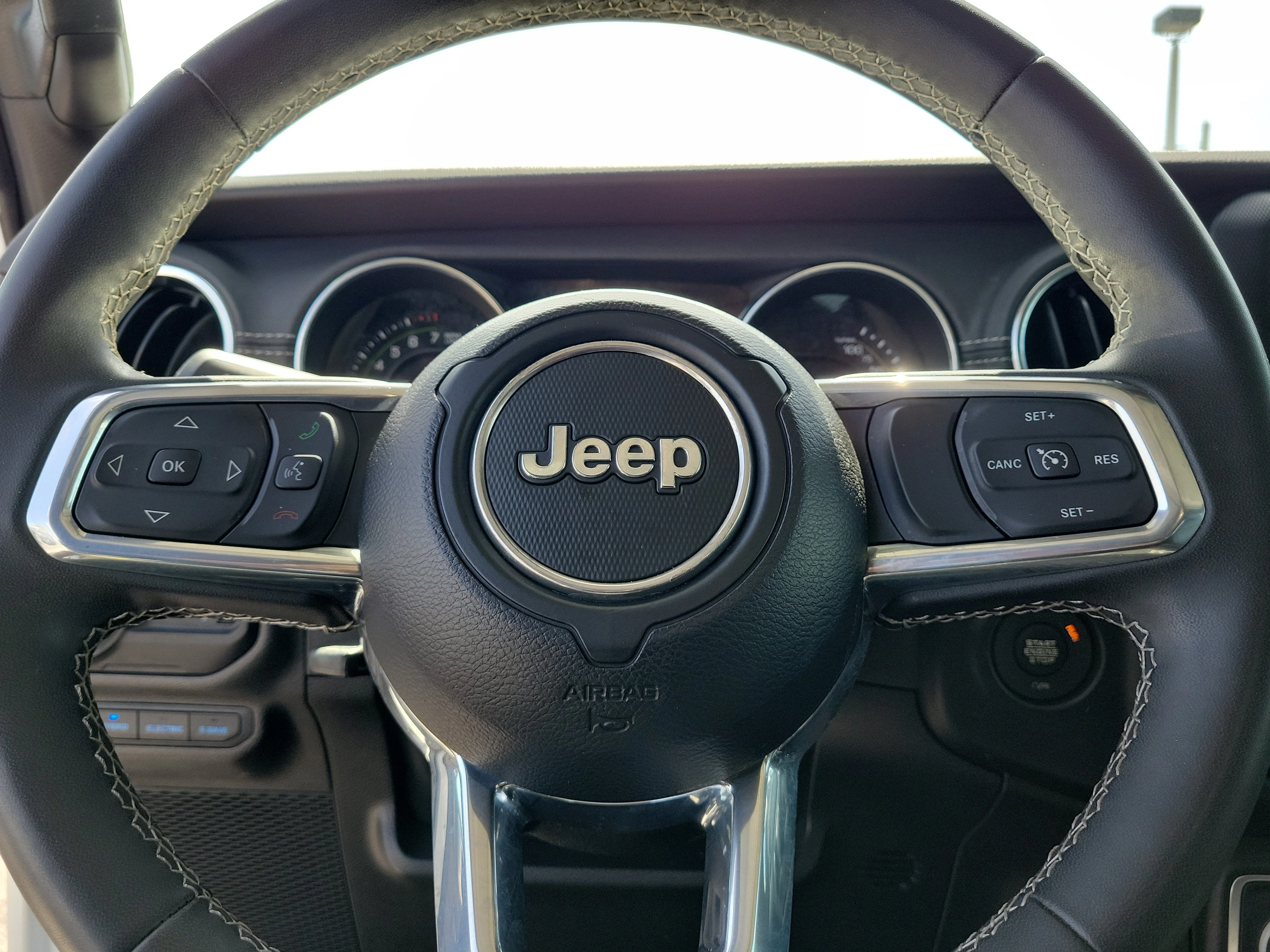 Used 2023 Bright White Clearcoat Jeep Sahara image 18