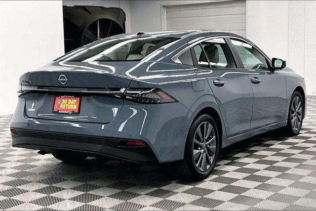 New 2026 Atlantic Gray Metallic Nissan SL image 16