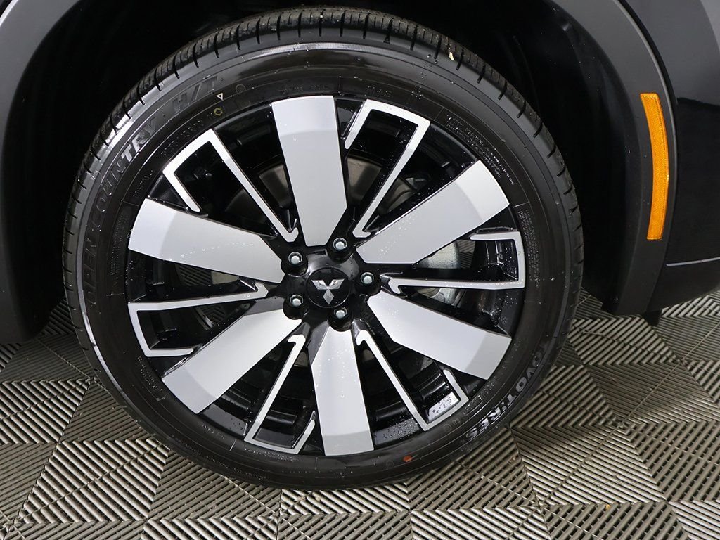 2025 Mitsubishi Outlander SEL - Photo 26