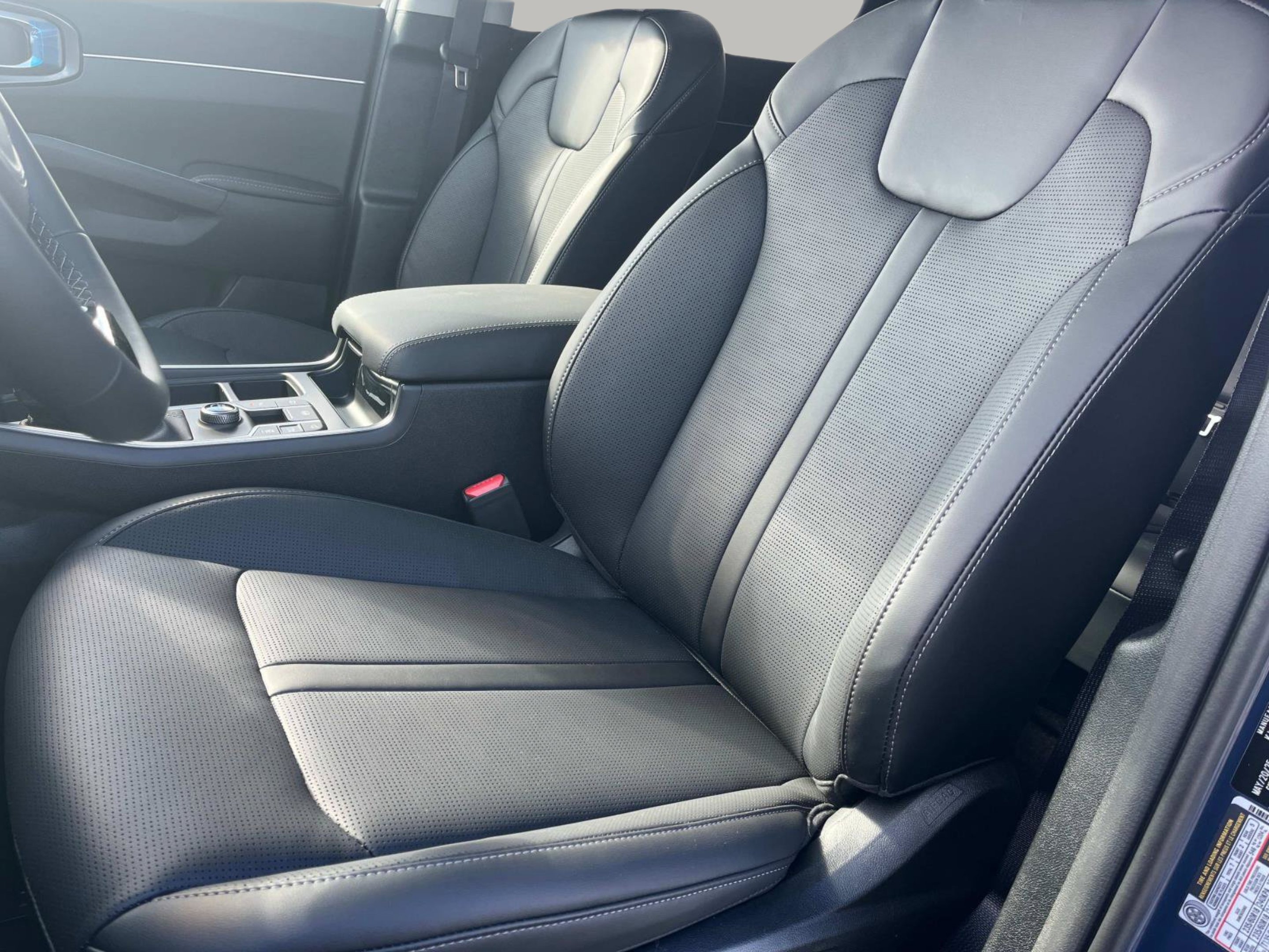 2025 Kia Sorento S - Photo 21